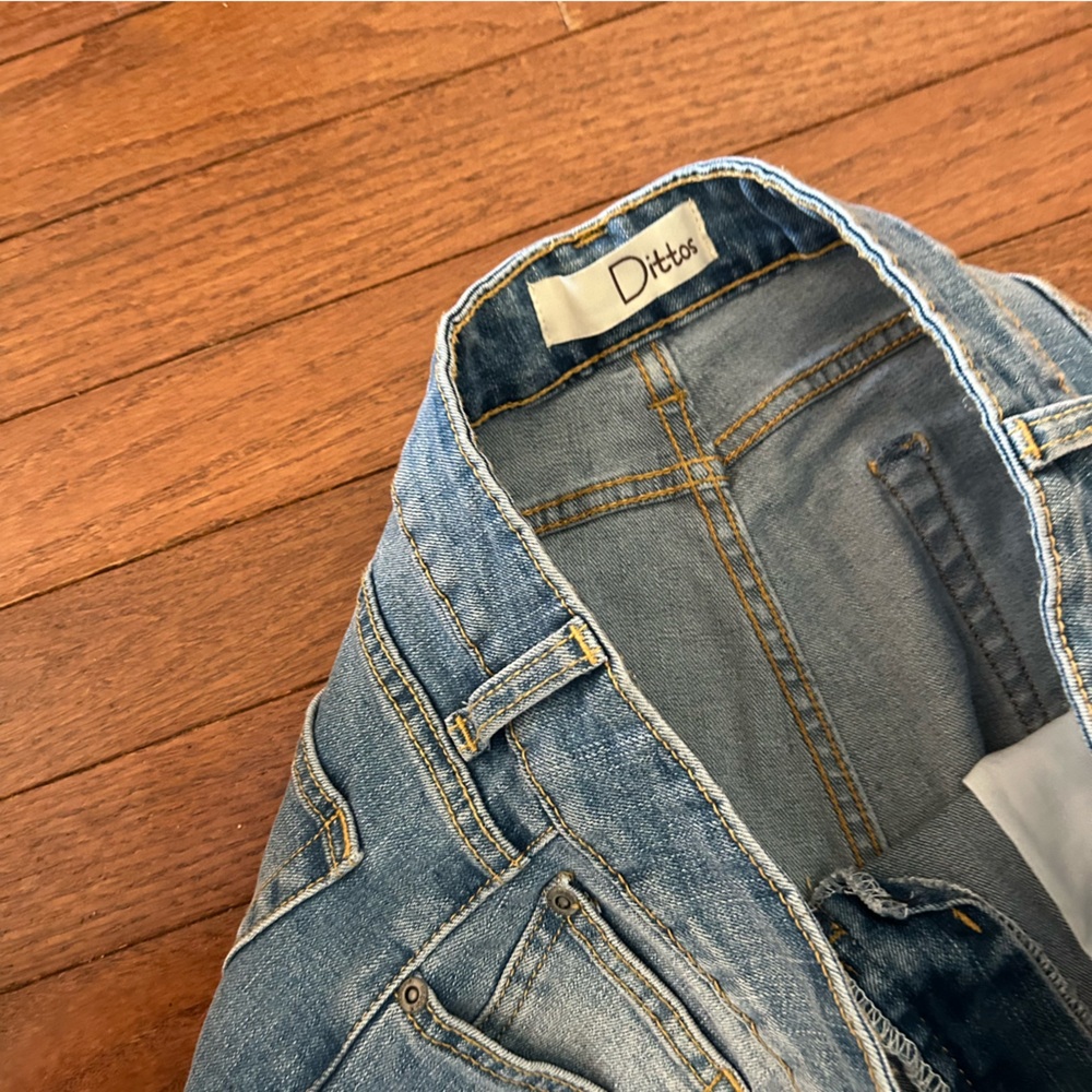 DITTOS Embroidered floral Jeans - Picture 5 of 7